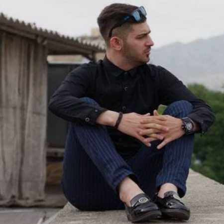 دانلود آهنگ کنار دریا دوباره تنها تو از علی بابا